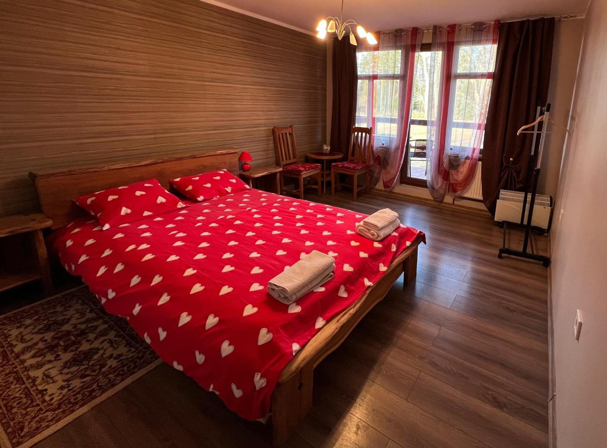 Pilskalni Hotel Ivande Ruang foto