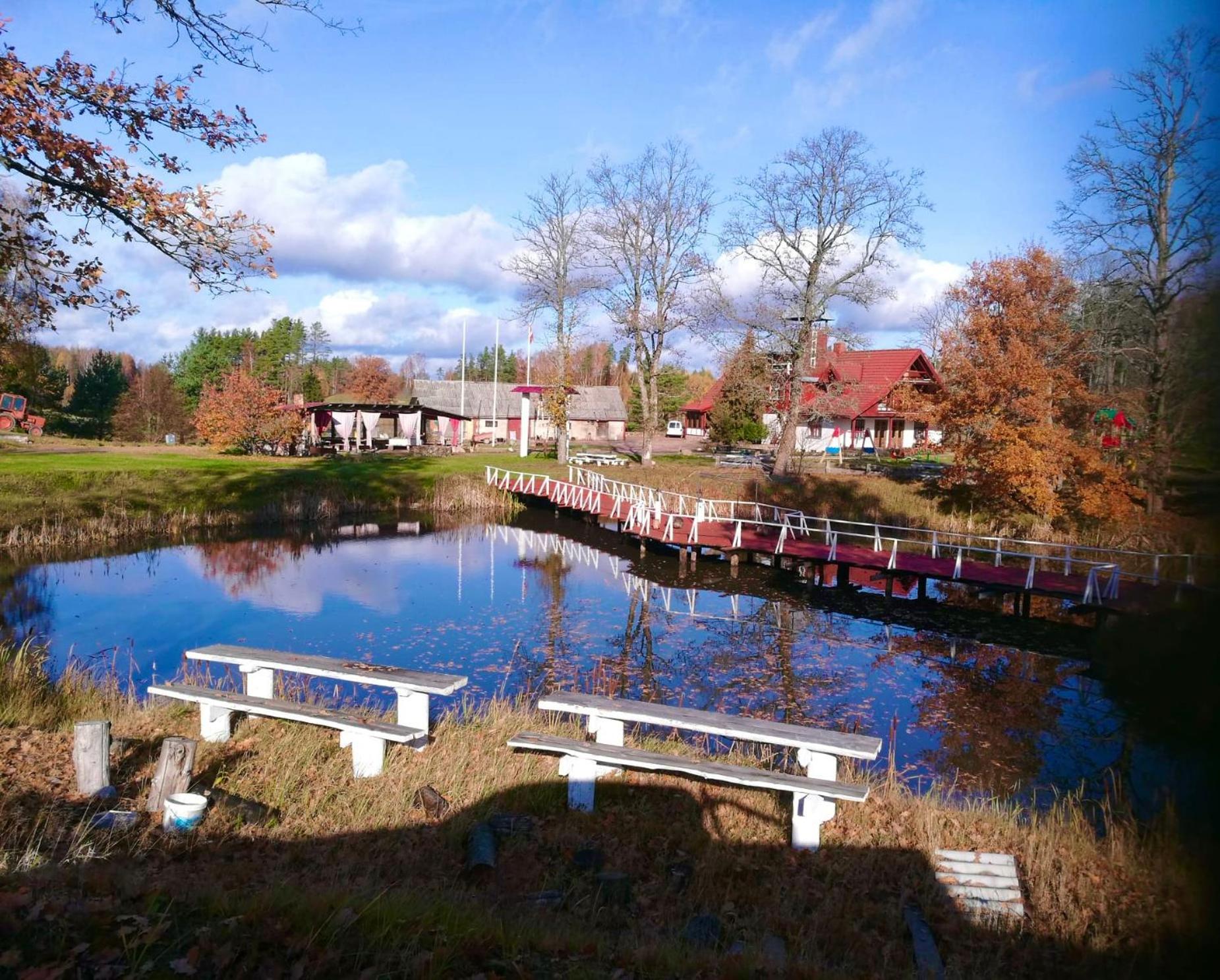 Pilskalni Hotel Ivande Bagian luar foto