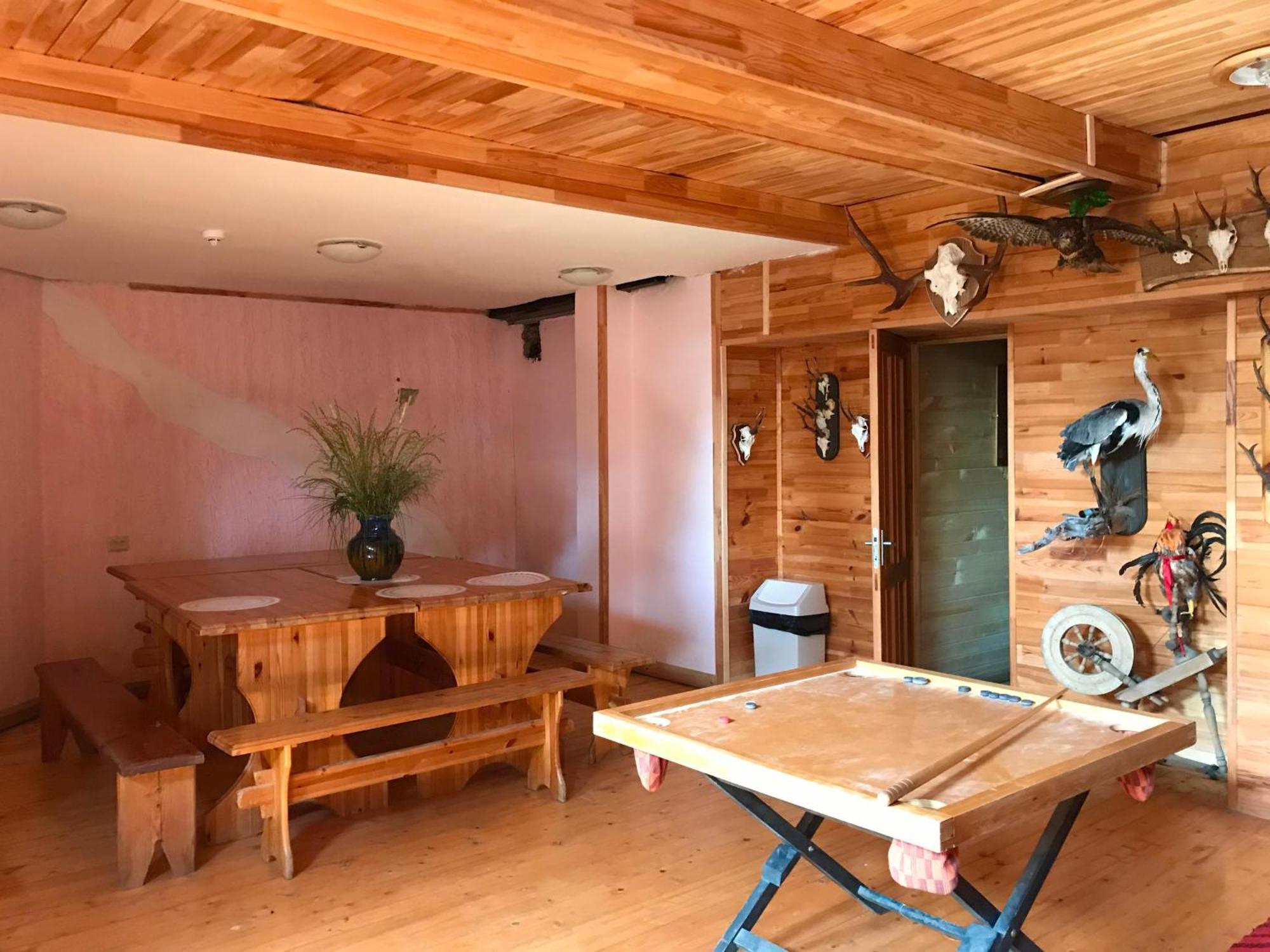 Pilskalni Hotel Ivande Bagian luar foto